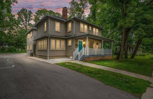 Ypsilanti Apartment | Pet-Friendly Furnished Apt Near EMU Free Parking apts