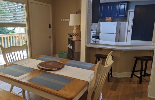 St. Simons Island Villa | Pet Friendly Golf and Beach Villa. Perfect for family short or long term.