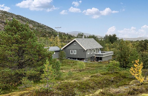 Tjeldsund House | Pet friendly home in Hol i Tjeldsund