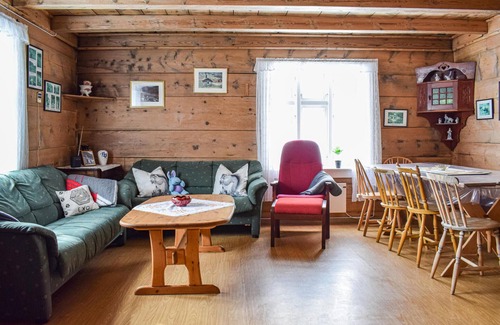 Evanger House | Pet friendly home in Evanger