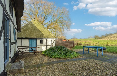Helsned House | Pet friendly home in Humble with WiFi