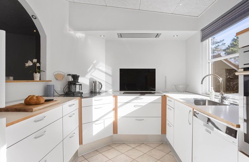 Sydlangeland House | Pet friendly home in Humble with sauna
