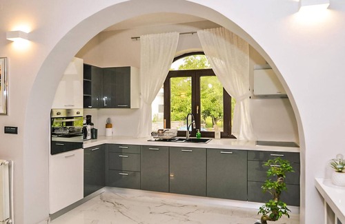 Veli Brgud House | Pet friendly home in Jurdani with sauna
