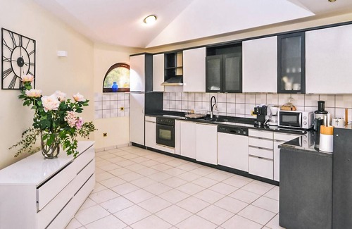 Veli Brgud House | Pet friendly home in Jurdani with sauna