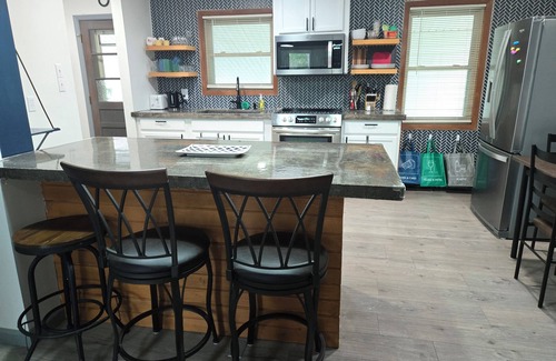 Crossville House | Pet friendly home & yard with pond, near golf