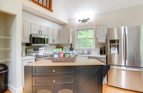Lake Monticello House | Pet-Friendly Lake Monticello Home with Perks!