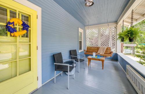 Morgantown House | Pet-Friendly Murph Landing - 1 Mile to WVU!