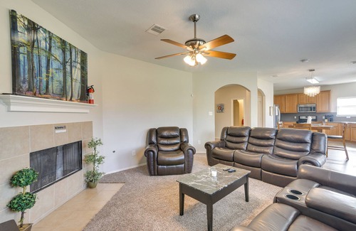Pearland House | Pet-Friendly Pearland Home w/Yard, Near Houston!