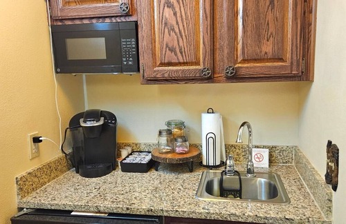 River Ranch Apartment | Pet Friendly River Ranch Escape 2 Beds