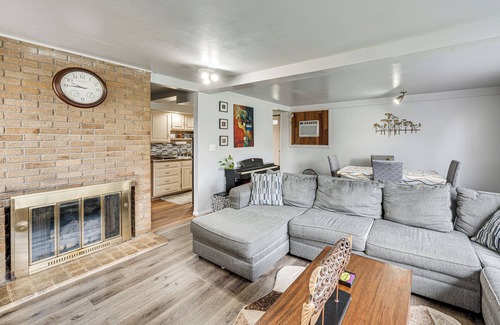 Rockford House | Pet-Friendly Rockford Home Near Skiing & Hiking!