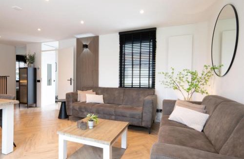 Zevenhuizen House | Pet-Friendly Rural Escape