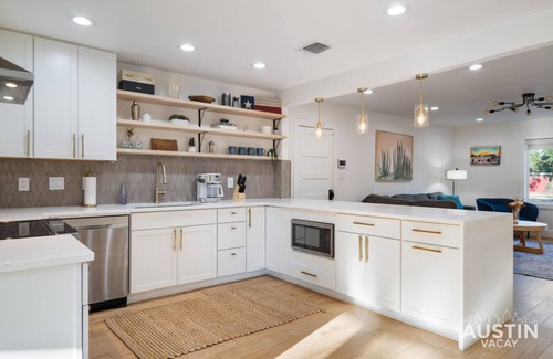 Westgate House | Pet-Friendly S Austin MidMod w Yard, EV, Firepit, Near Austin Fun & Food!