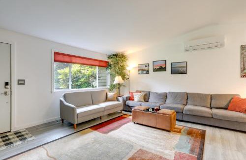 Inglewood House | Pet-Friendly Sammamish Home with Deck about 3 Mi to Lake