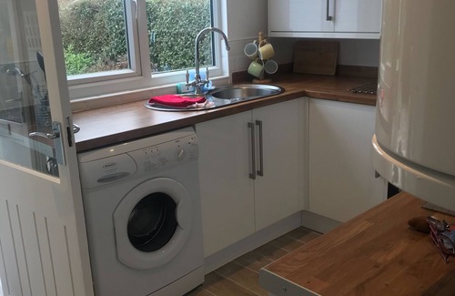 Scratby House | Pet-Friendly, Sea Views, Close to Norfolk Broads, easy access to sandy beach