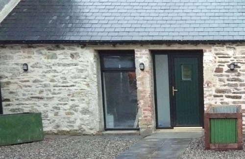 Crossabeg Apartment | Pet Friendly Secluded Studio Apartment - The Oak