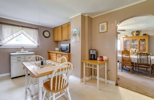 Smithmill House | Pet-Friendly Smithmill Retreat w/Hunting On-Site!