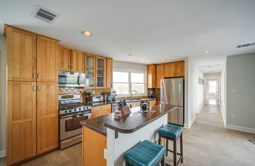 Llano House | Pet-Friendly Texas Retreat w/Deck & Gas Grill!
