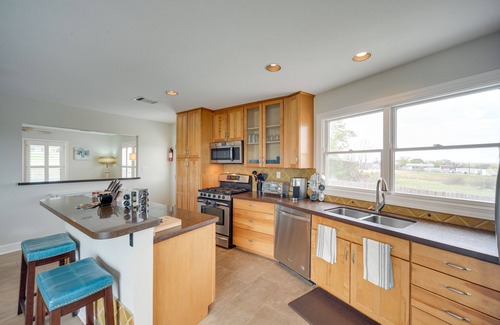 Llano House | Pet-Friendly Texas Retreat w/Deck & Gas Grill!