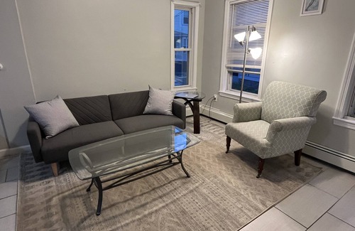 Malden Condo | Pet-Friendly Two-Bedroom Condo just 15 minutes' Drive from Downtown