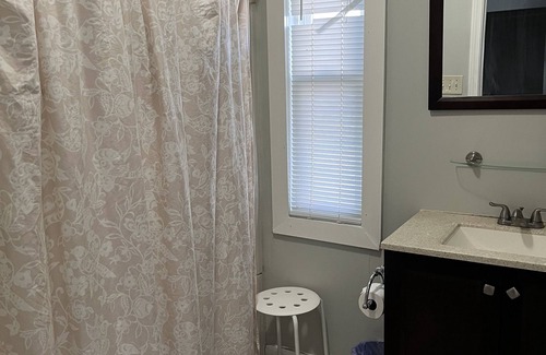 Malden Condo | Pet-Friendly Two-Bedroom Condo just 15 minutes' Drive from Downtown