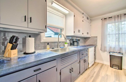 Normal House | Pet-Friendly Uptown Normal Home Steps to ISU
