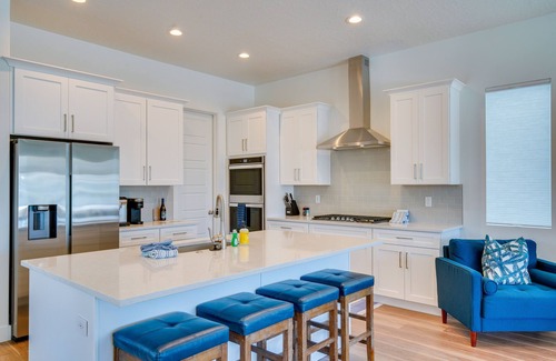 Heber House | Pet-Friendly Utah Abode - Fireplace, Patio & Grill