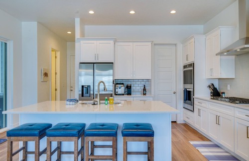 Heber House | Pet-Friendly Utah Abode - Fireplace, Patio & Grill