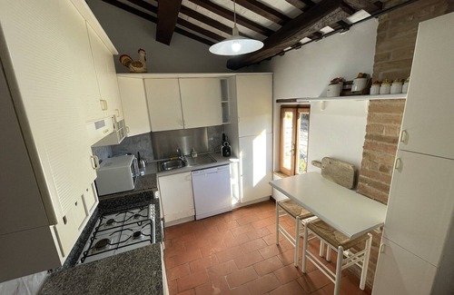 Amandola Villa | Pet-Friendly Villa with Garden