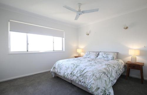 Surfside House | Pete's on the Beach