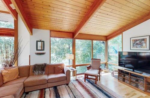 Mineral House | Peter's Folly