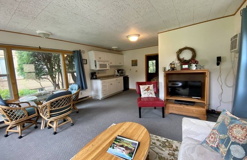 Glenwood Hotel | Peters Sunset Beach Resort