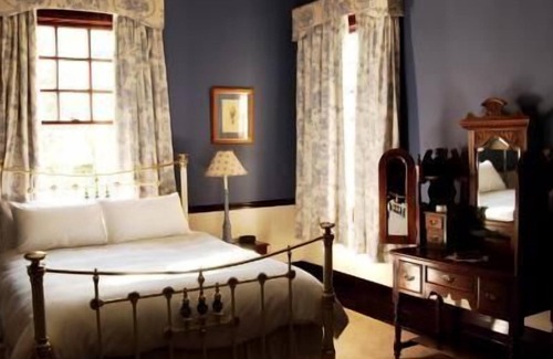Armidale House | Petersons Armidale Winery & Guesthouse