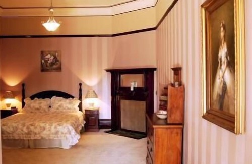 Armidale House | Petersons Armidale Winery & Guesthouse