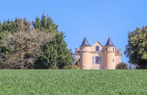 Seyches Villa | Petit Château Le Bouge, entire house - logement entier