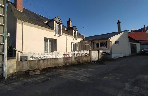 Ecueille House | Petit nid Berrichon, Situé à Proximité du zoo de Beauval, Animaux Acceptés!