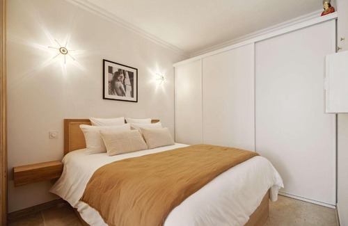 Old Town Apartment | Petit Saint-Jean l Old Village l Shellter Rentals