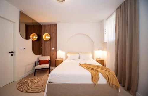 Split Apartment | Petite haven