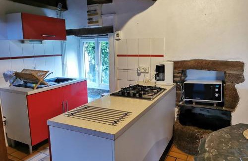 Commana House | Petite maison dans les Monts d'Arrée TY COZ