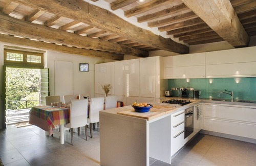 Gubbio Villa | Petronella - Three Bedroom Villa, Sleeps 6