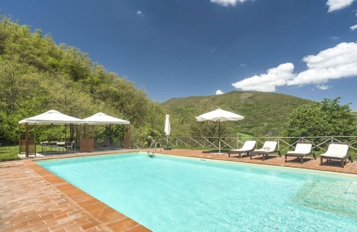 Gubbio Villa | Petronella - Three Bedroom Villa, Sleeps 6