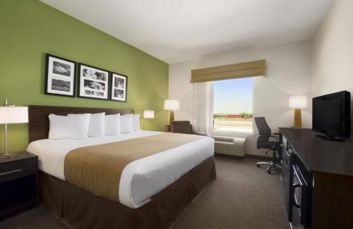 Cotulla Hotel | PetroStay Inn & Suites Cotulla
