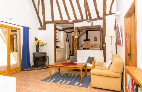 Demu House | Peyrouteau, gîte bucolique.