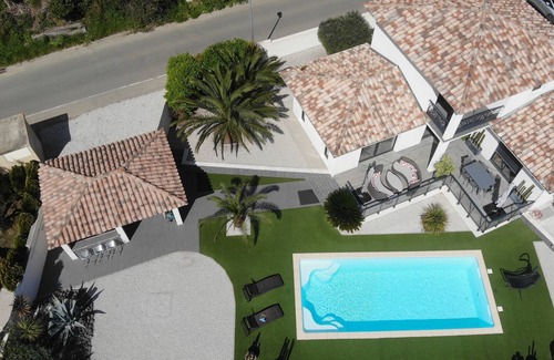 Tourbes Villa | PEZENAS, Spacious villa, private heated pool, quiet location, close to all amenities.