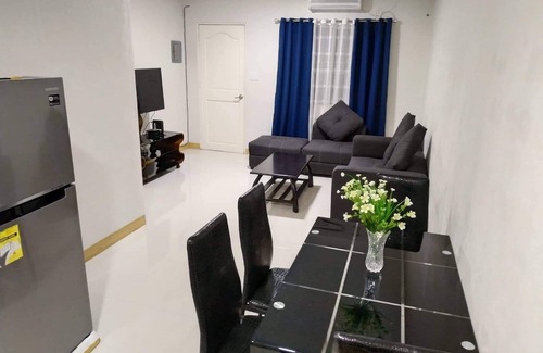 Angeles City House | 8 mins Clark International Airport.Timog Park Homes Transient House