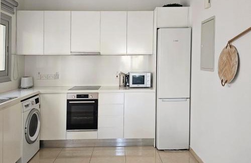 Acropolis Apartment | Phaedrus Living: City Centre Luxury Flat Esperidon 201
