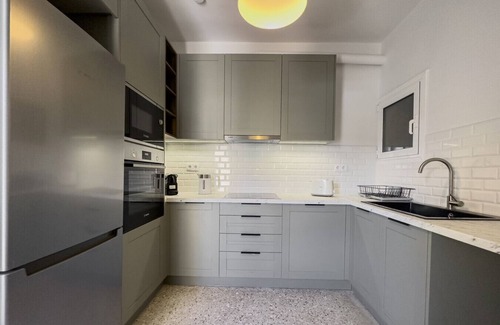 Makrigianni Apartment | Phaedrus Living: Koukaki Verdant Marble