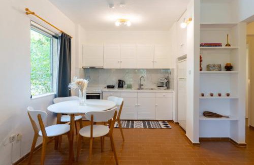 Saronida Apartment | Phaedrus Living Saronida Seaside Flat