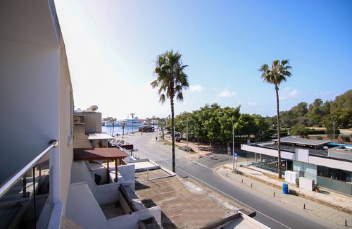 Paphos Apartment | Phaedrus Living: Seaside Executive Flat Harbour 204