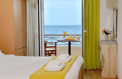 Ilia Hotel | Pharos Rooms