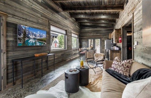 Last Chance House | Pheasant Tail Villa/Cozy Cabin/World class Fishing/Fire pit/BBQ